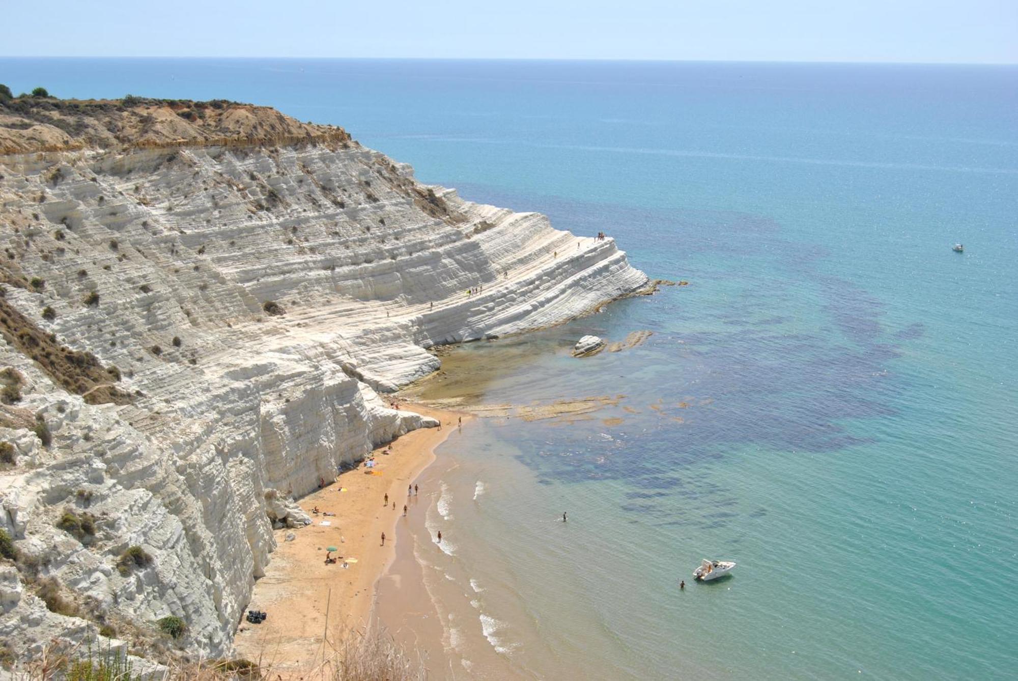 Lala Salama San Leone Exteriér fotografie